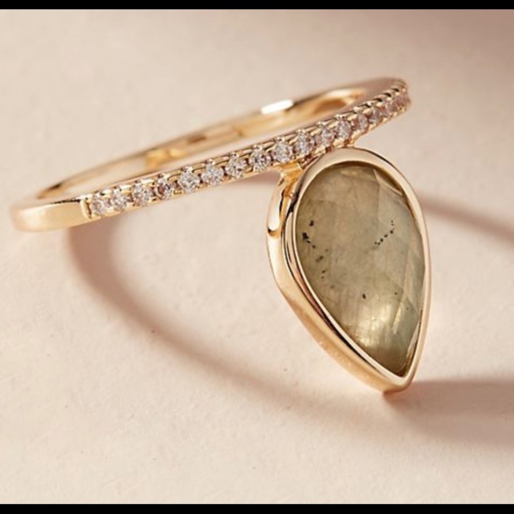 Stacked teardrop ring set